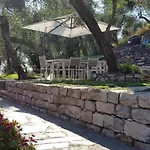 257b - Maiso - Vista Mare, Giardino E Piscina Privata A 2 Minuti Di Auto Dalle Spiagge E Mare - Parcheggio Privato Incluso