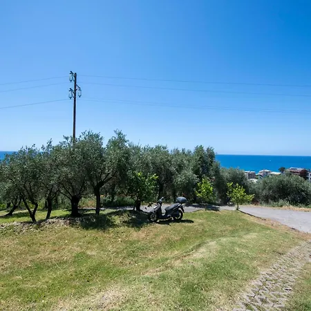 257b - Maiso - Vista Mare, Giardino E Piscina Privata A 2 Minuti Di Auto Dalle Spiagge E Mare - Parcheggio Privato Incluso *