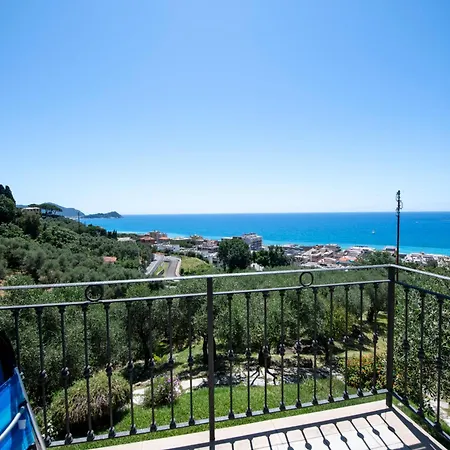 257b - Maiso - Vista Mare, Giardino E Piscina Privata A 2 Minuti Di Auto Dalle Spiagge E Mare - Parcheggio Privato Incluso *