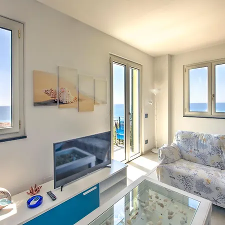 257b - Maiso - Vista Mare, Giardino E Piscina Privata A 2 Minuti Di Auto Dalle Spiagge E Mare - Parcheggio Privato Incluso Apartment
