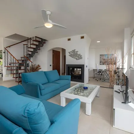 257b - Maiso - Vista Mare, Giardino E Piscina Privata A 2 Minuti Di Auto Dalle Spiagge E Mare - Parcheggio Privato Incluso *