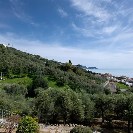 257b - Maiso - Vista Mare, Giardino E Piscina Privata A 2 Minuti Di Auto Dalle Spiagge E Mare - Parcheggio Privato Incluso